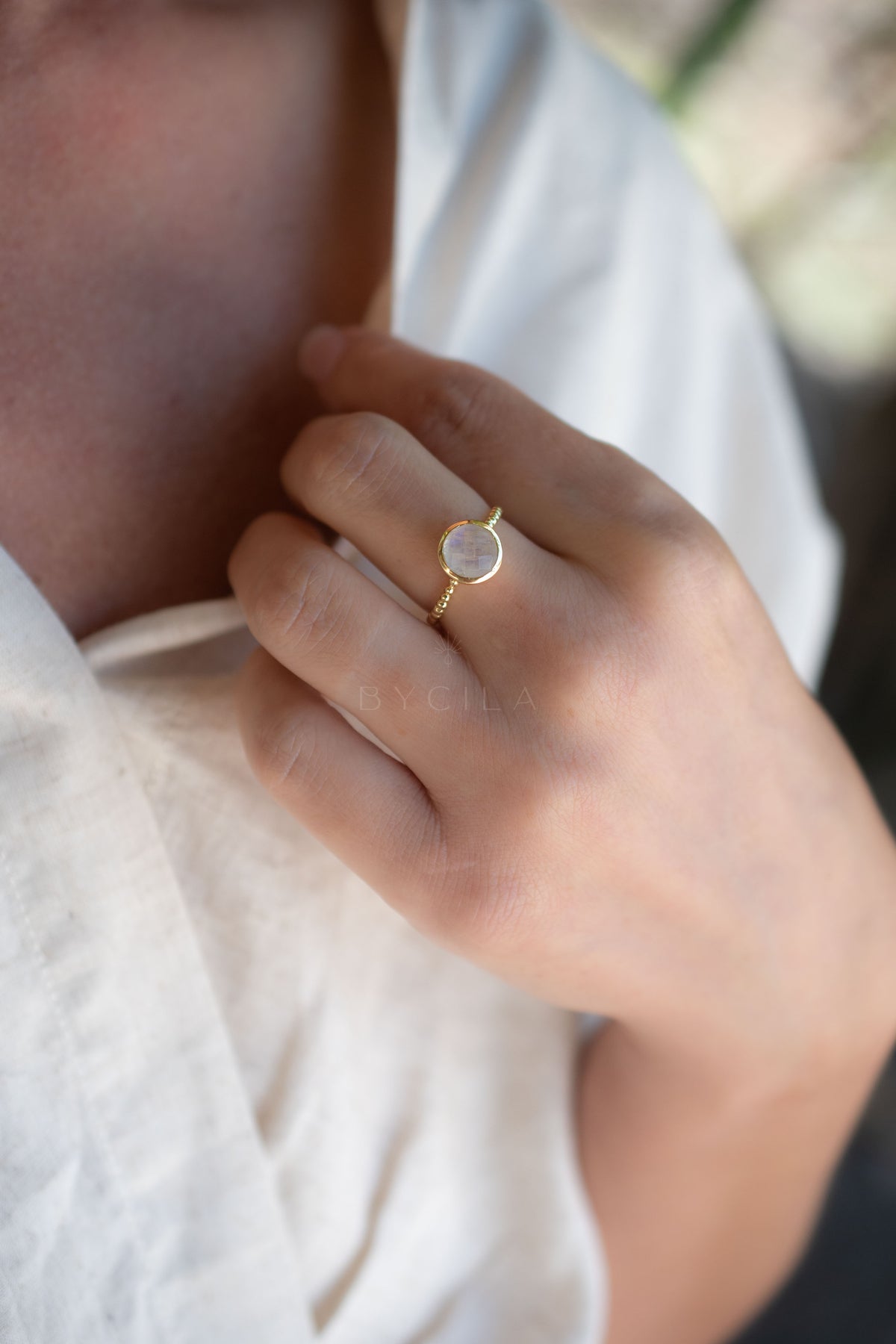 Tessy Ring * Rainbow Moonstone * Gold Plated 18k * BJR335