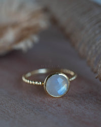 Tessy Ring * Rainbow Moonstone * Gold Plated 18k * BJR335