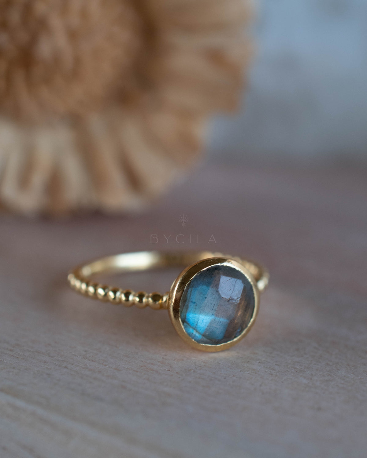 Tessy Ring * Labradorite * Gold Plated 18k * BJR333