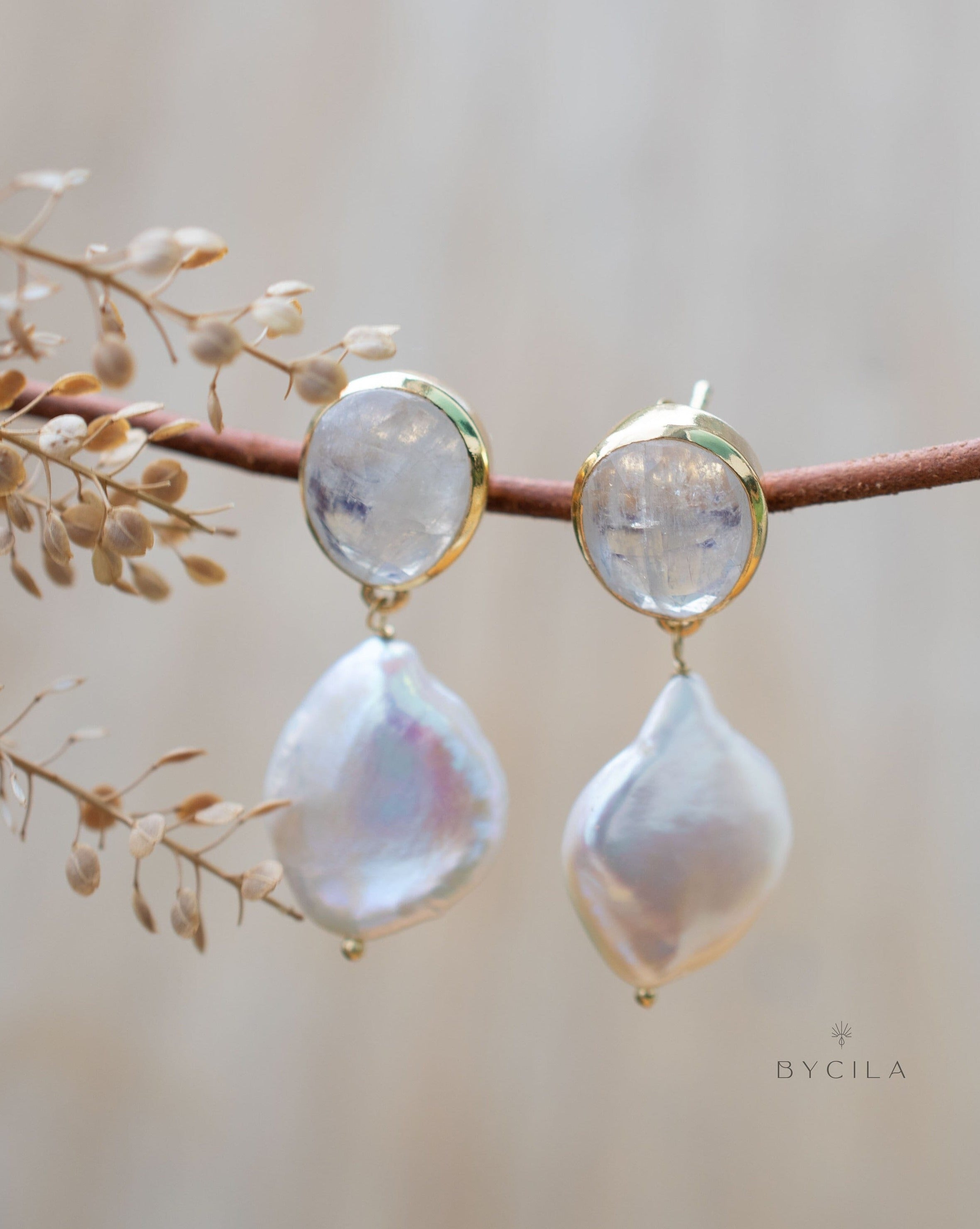 Danuza Earrings * Moonstone & Pearl * Gold Plated 18k * BJE262