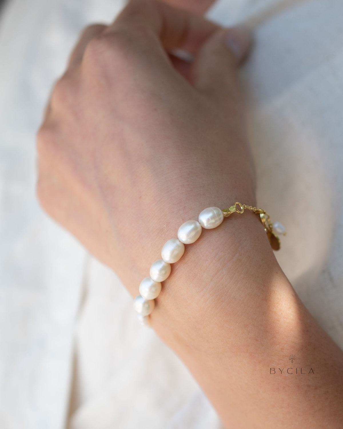 Fresh Water Pearl beads Bracelet * Boho Bracelet * Gold Plated * Modern * Layered * BJB065
