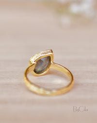 Beatriz Ring * Rainbow Labradorite * Gold Plated 18K * SBJR127