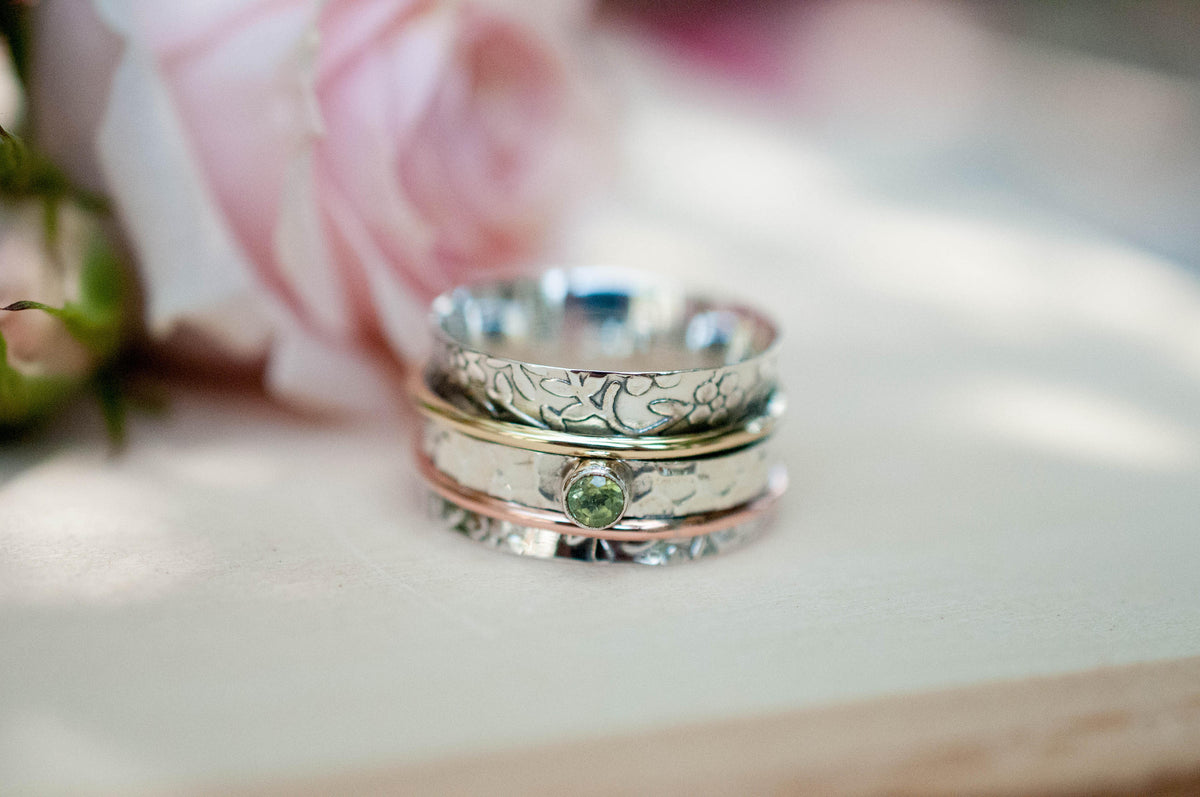 Peridot Spinner Ring * Meditation Ring * Spinning Ring * Anxiety Ring * Worry Ring * Boho Ring * Spin Ring * Statement Ring * BJS017