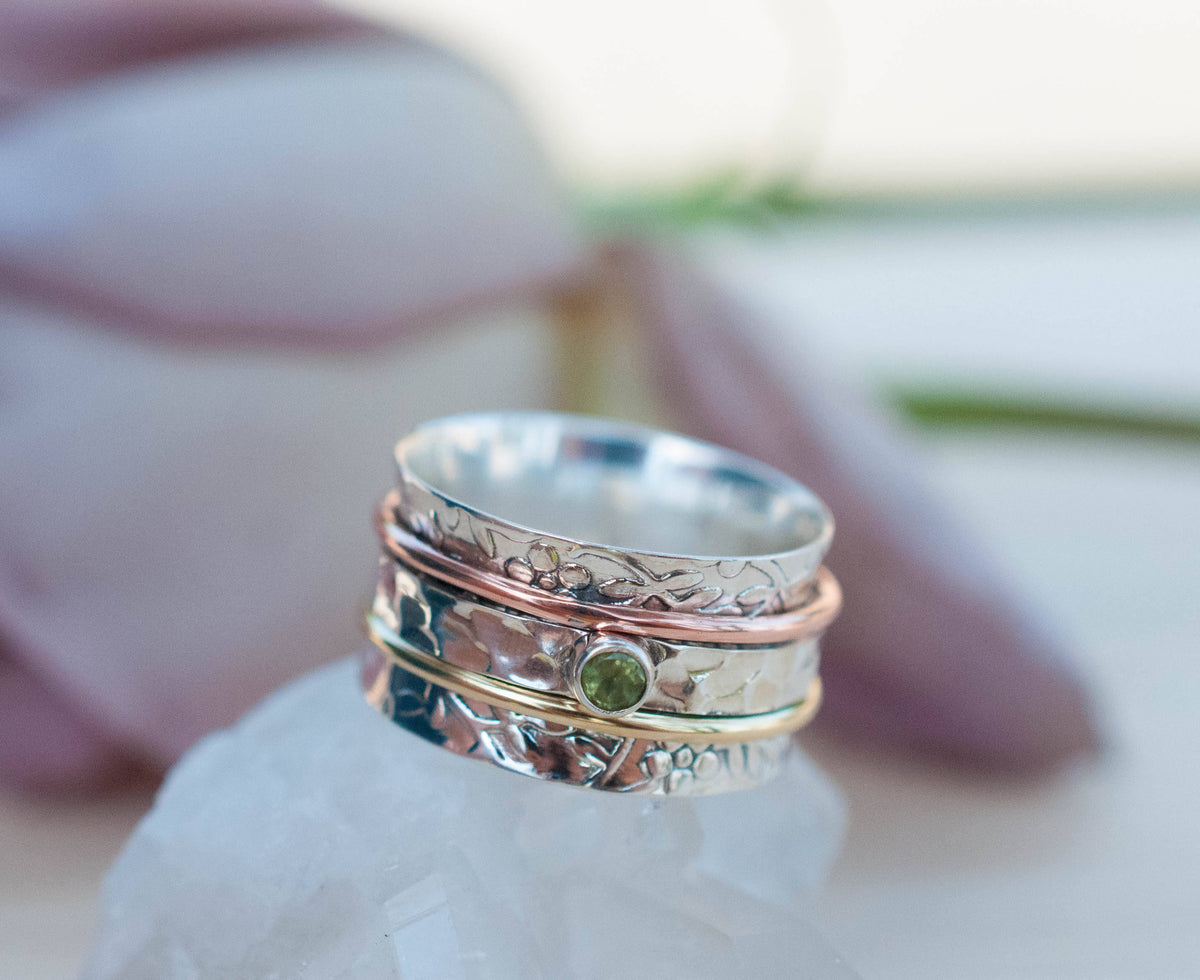 Peridot Spinner Ring * Meditation Ring * Spinning Ring * Anxiety Ring * Worry Ring * Boho Ring * Spin Ring * Statement Ring * BJS017