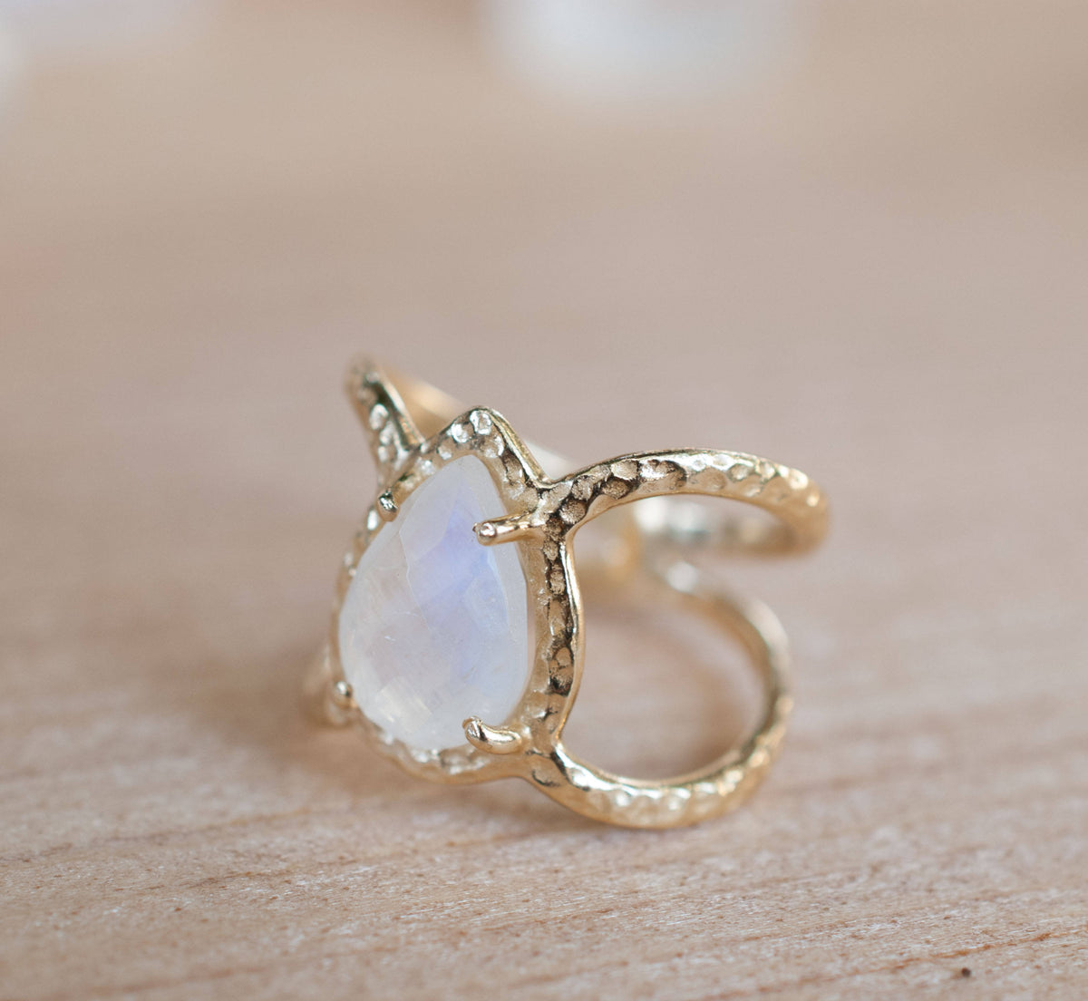 Moonstone Ring * Hammered Band * Gold Ring * Statement Ring * Gemstone Ring * Pink * Wedding Ring * Organic Ring * Natural* BJR137