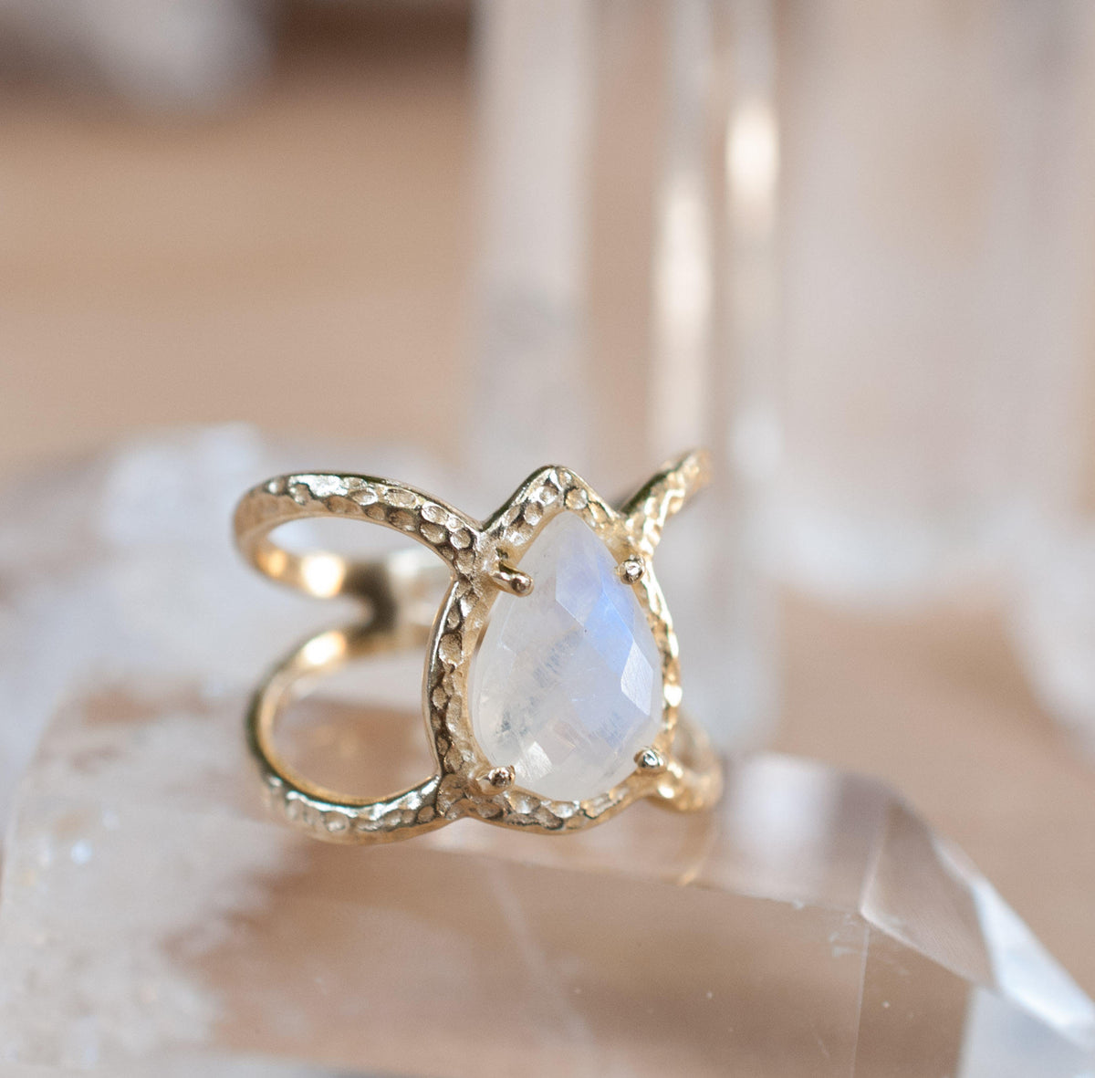Moonstone Ring * Hammered Band * Gold Ring * Statement Ring * Gemstone Ring * Pink * Wedding Ring * Organic Ring * Natural* BJR137