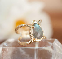 Labradorite Ring * Hammered Band * Gold Ring * Statement Ring * Gemstone Ring * Pink * Wedding Ring * Organic Ring * Natural* BJR141