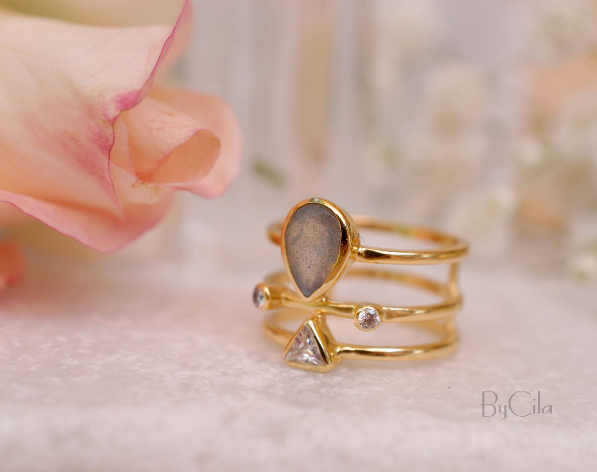 Labradorite & Clear Quartz Ring * Gold Plated Ring * Statement Ring *Gemstone Ring * Labradorite * Bridal Ring *Wedding Ring  * BJR117