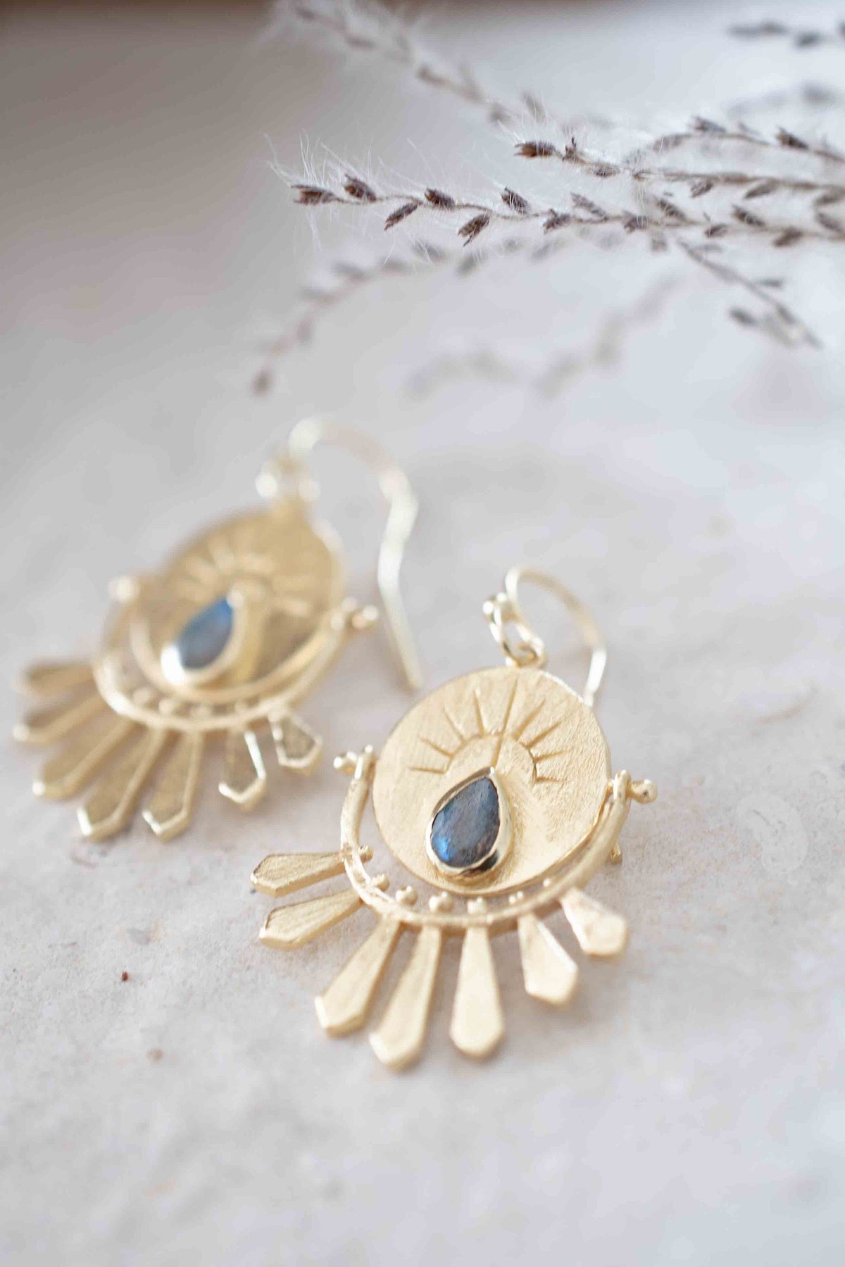 Labradorite Logo Gold Round Earrings * Gold Plated 18K* Gemstone * Earrings * Handmade * Boho * Dangle * Modern *  BJE213