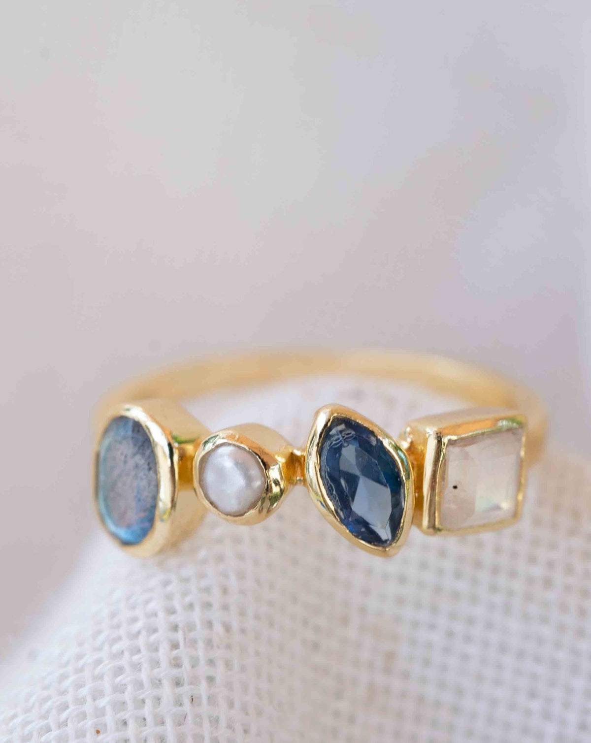 Brynn Ring * Labradorite, Pearl, Iolite hydro and Moonstone * Gold Plated * BJR286