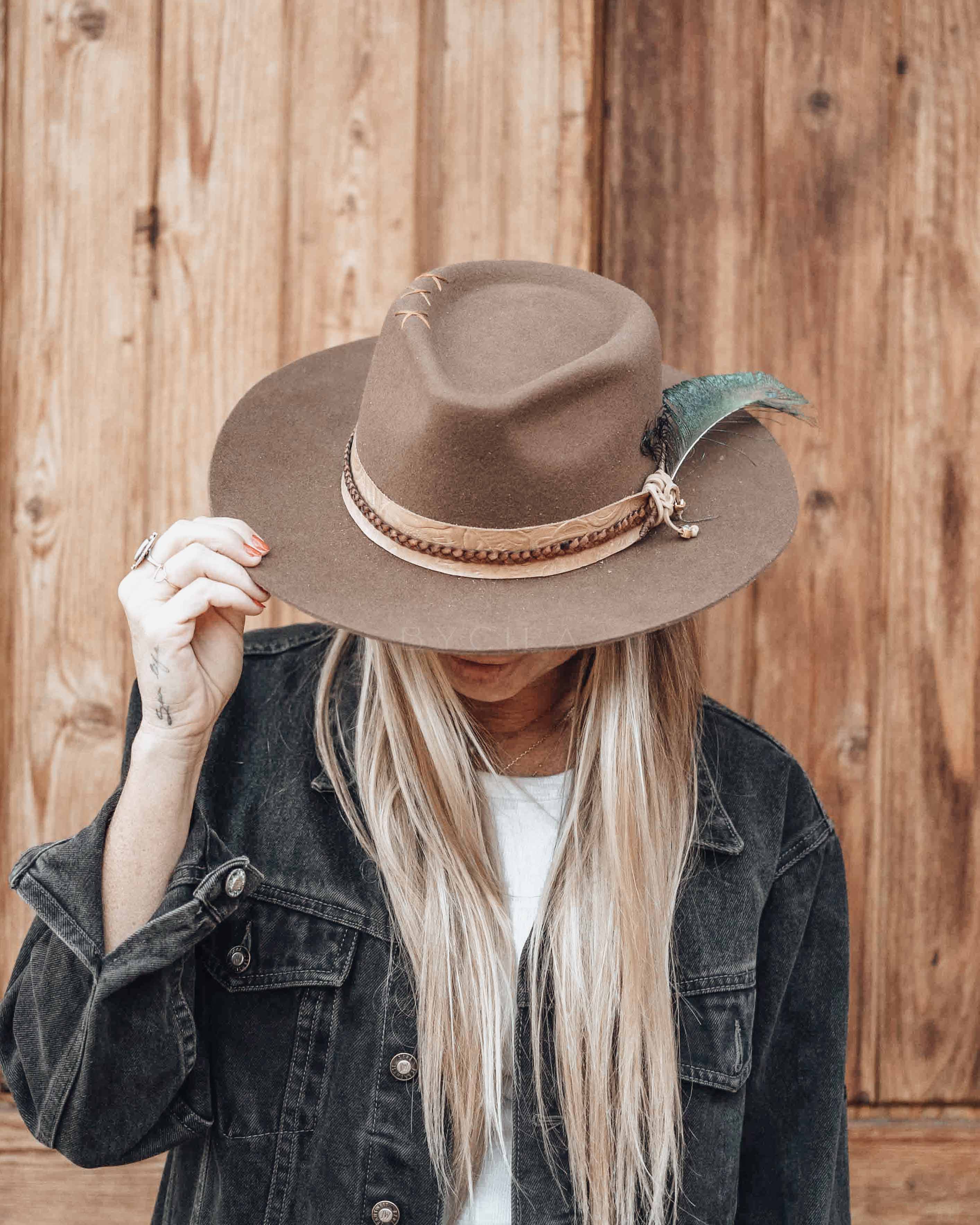Ashley Peacock Feather Hat * Australian Wool * BJH015 – ByCila