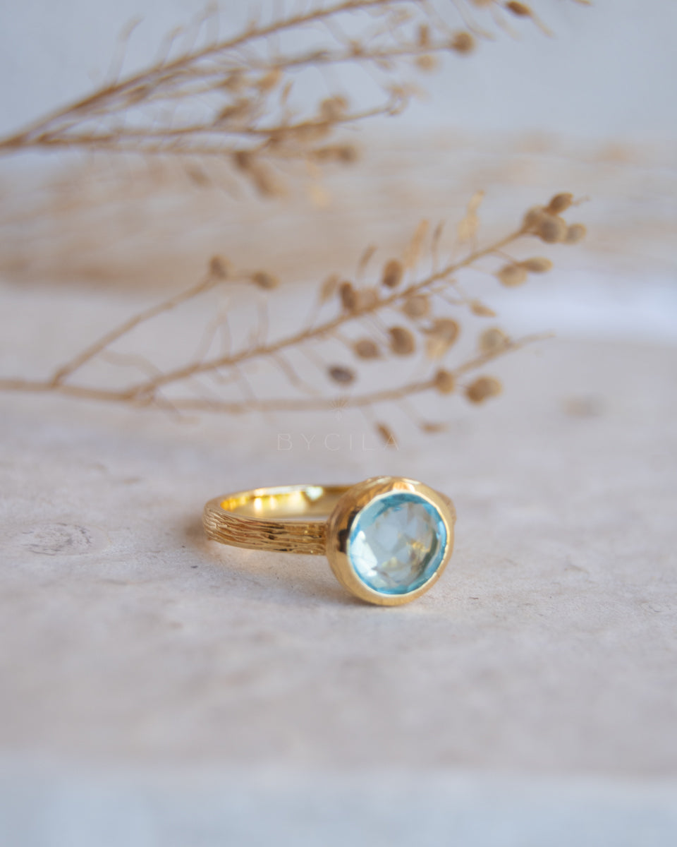 Leticia Ring * Blue Topaz hydro * Gold Plated 18k * SBJR132