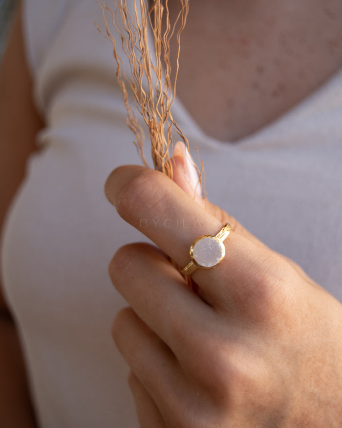 Leticia Ring * White Druzy * Gold Plated 18k * SBJR131