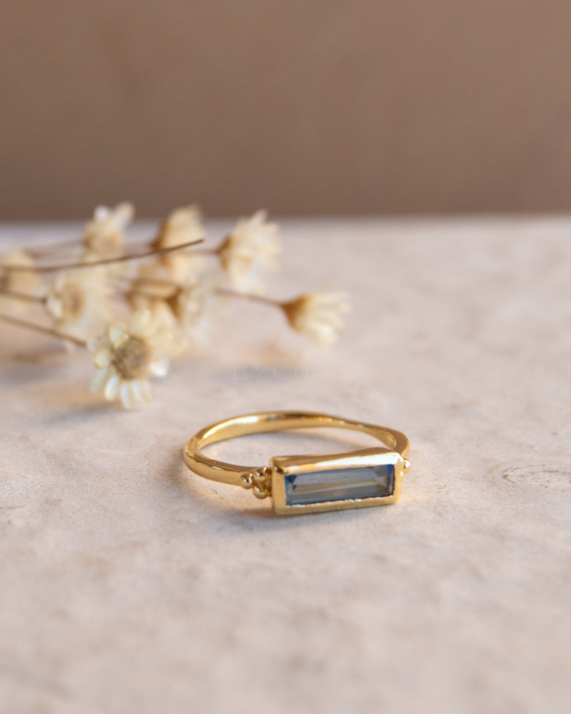 Mariana Ring * Iolite hydro * Gold Plated *