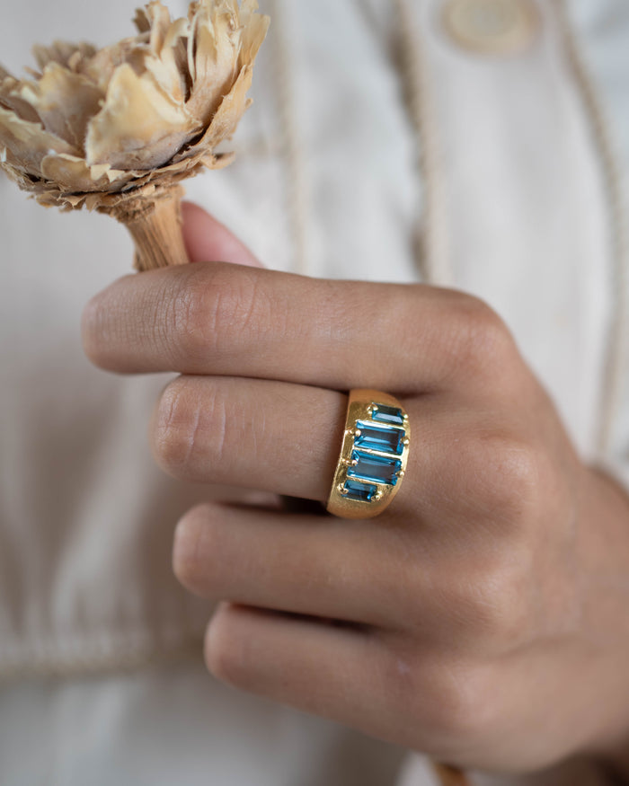 Kate Ring * Iolite hydro * Gold Plated * BJR356