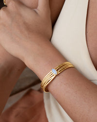 Connie Bracelet * Moonstone * Gold Plated * BJB082