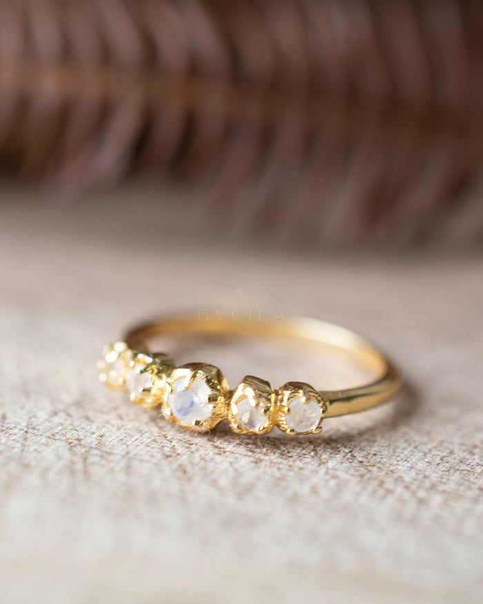 Livy Ring * Moonstone * Gold Plated 18k * BJR262