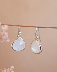 Lihue Earrings * Moonstone * Gold Plated 18k or Silver Plated * BJE069A
