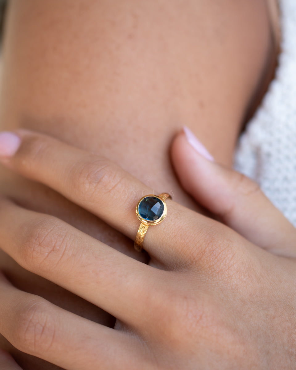 Leticia Ring * Iolite hydro * Gold Plated 18k * SBJR136