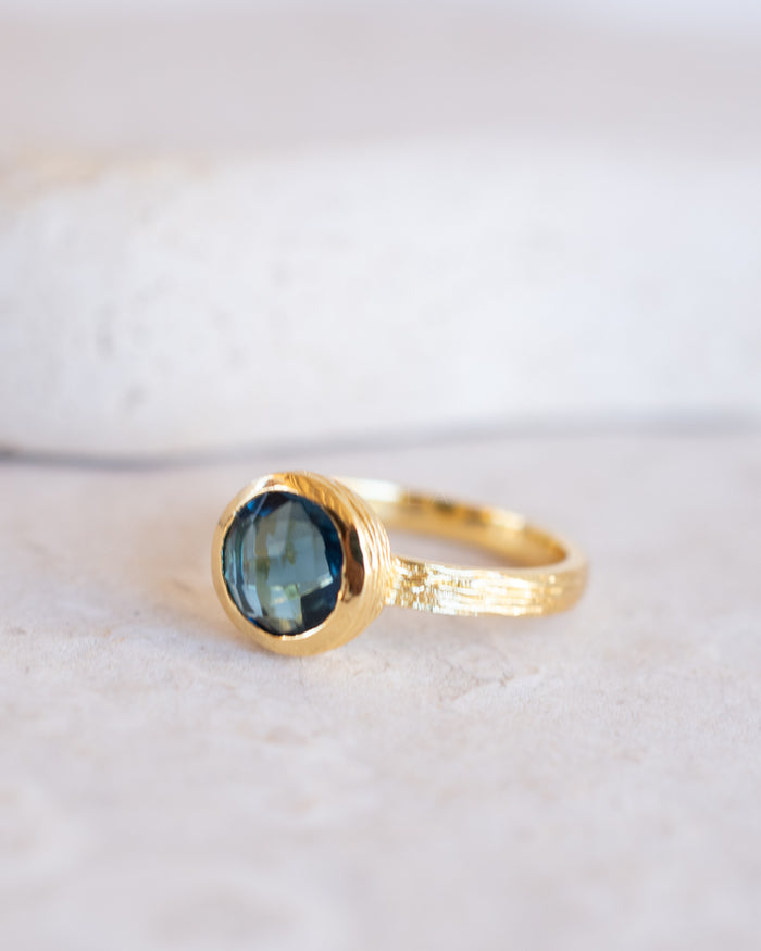 Leticia Ring * Iolite hydro * Gold Plated 18k * SBJR1