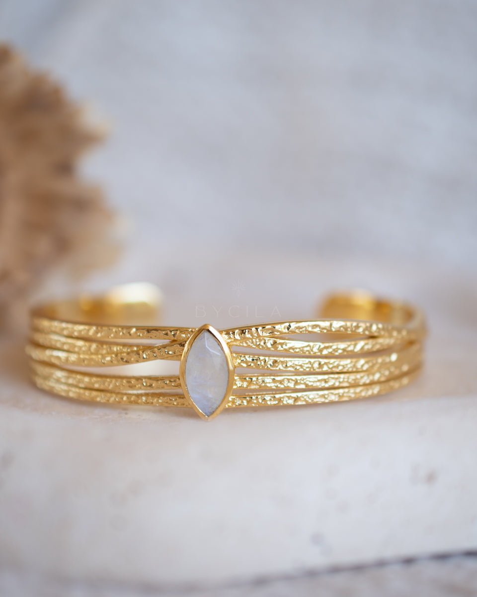 Connie Bracelet * Moonstone * Gold Plated * BJB082