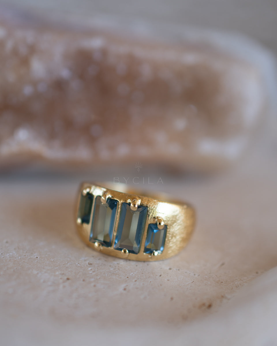 Kate Ring * Iolite hydro * Gold Plated * BJR356