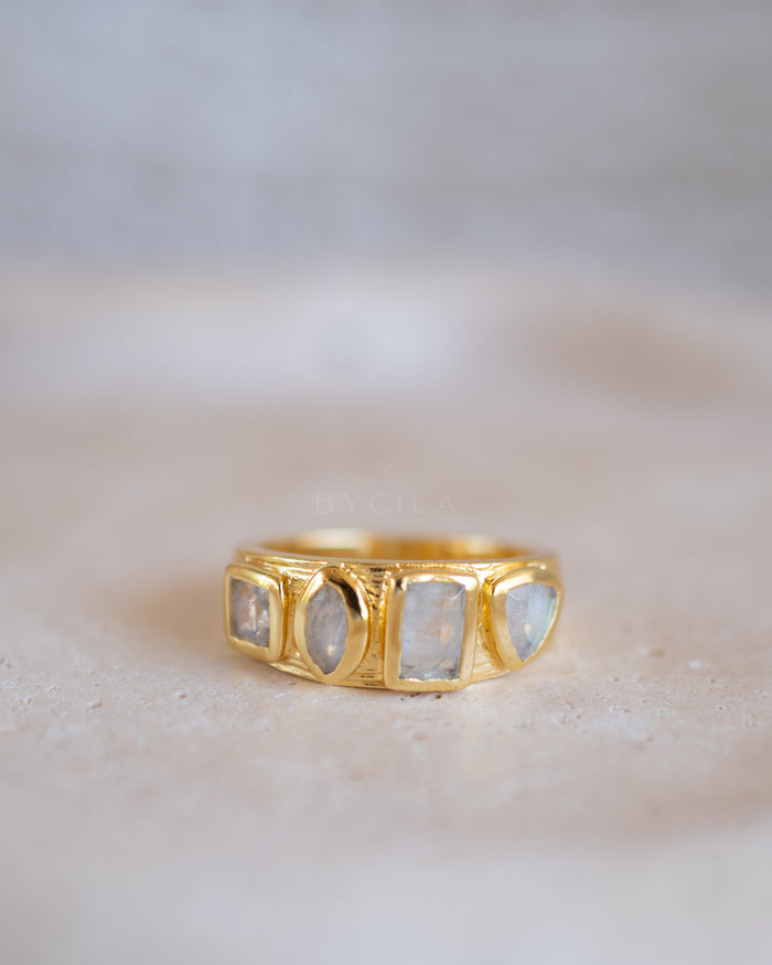 Loli Ring * Moonstone * Gold Plated 18k * BJR357