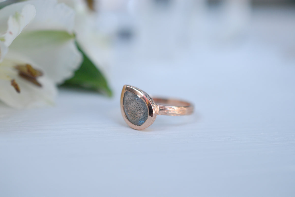 Beatriz Ring * Rainbow Labradorite * Rose Gold * BJR212