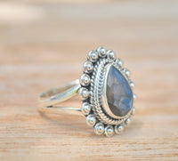 Rainbow Labradorite Ring * Sterling Silver 925 * Gemstone * Bycila * Gift for her * Natural * Ocean * Blue * Statement * size 8 * BJR234