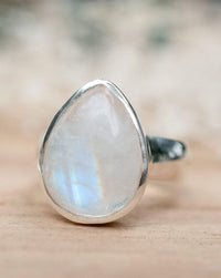 Rainbow Moonstone Ring * Sterling Silver 925 * Statement * Gemstone * White * Tear Drop * Natural * Organic * Boho * Bohemian * Chic BJR194