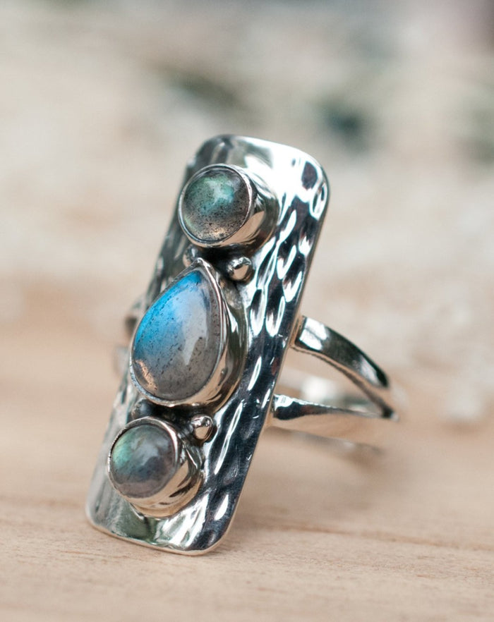 Labradorite Hammered Ring * Sterling Silver 925 * Handmade * Gemstone * Jewelry * Boho *Bohemian *Statement *Hippie *Gift for her BJR037