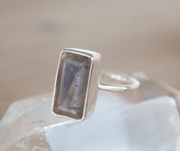 Rainbow Labradorite Ring * Sterling Silver 925 * Statement * Gemstone * Thin Band * Bycila * Jewelry * February *March Birthstone BJR191