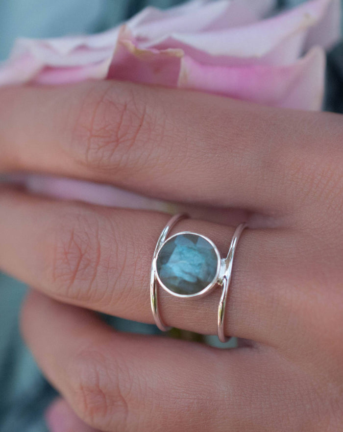 Labradorite Ring * Sterling Silver Ring * Statement Ring * Gemstone Ring * Labradorite * Bridal Ring * Wedding Ring * Organic Ring * BJR005