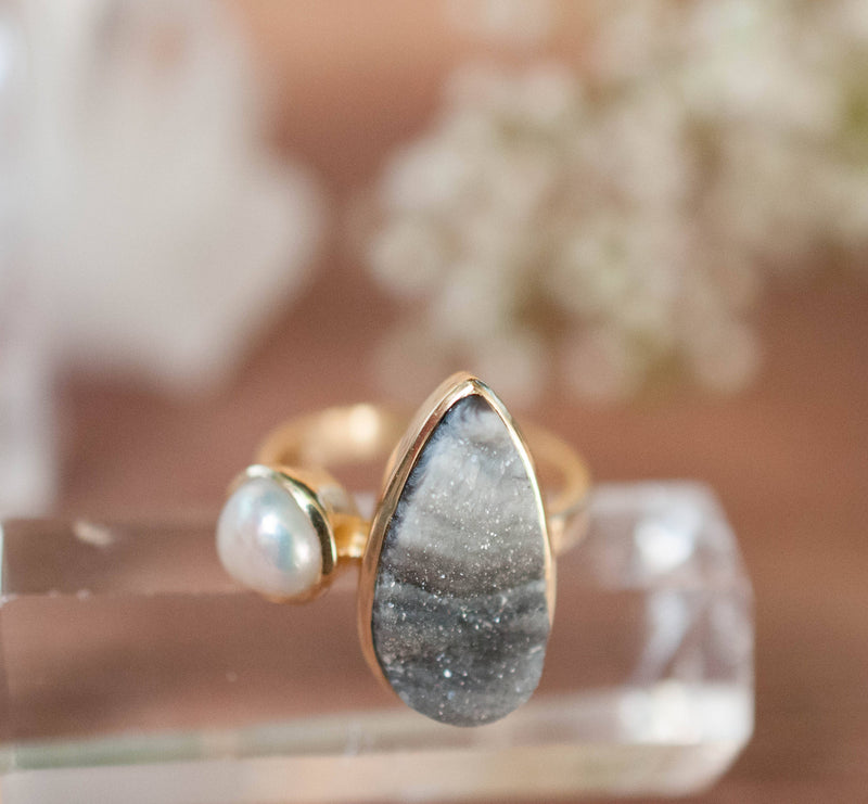 S A L E ** Chalcedony Desert Druzy & Pearl Ring * Gold * Statement *Gemstone * Fresh Water Pearl *Organic* Raw * Handmade*Tear Drop BJR231