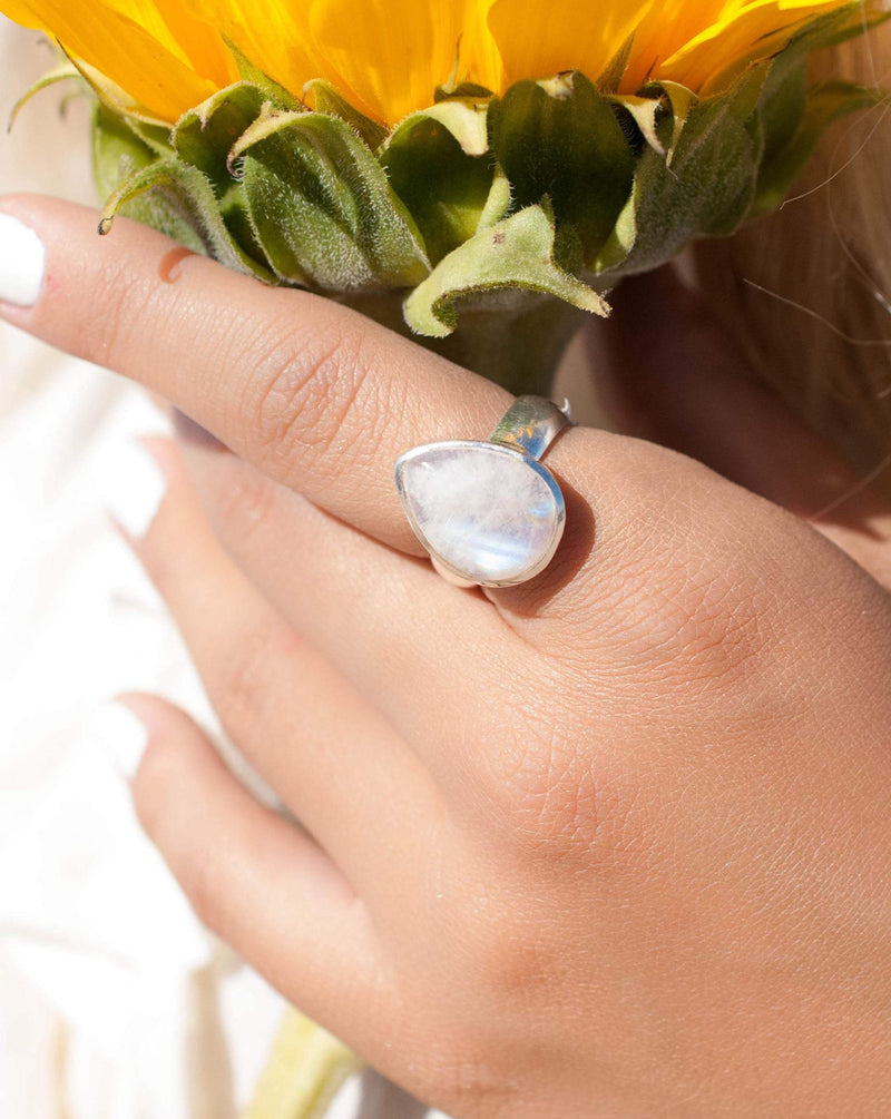 Rainbow Moonstone Ring * Sterling Silver 925 * Statement * Gemstone * White * Tear Drop * Natural * Organic * Boho * Bohemian * Chic BJR194