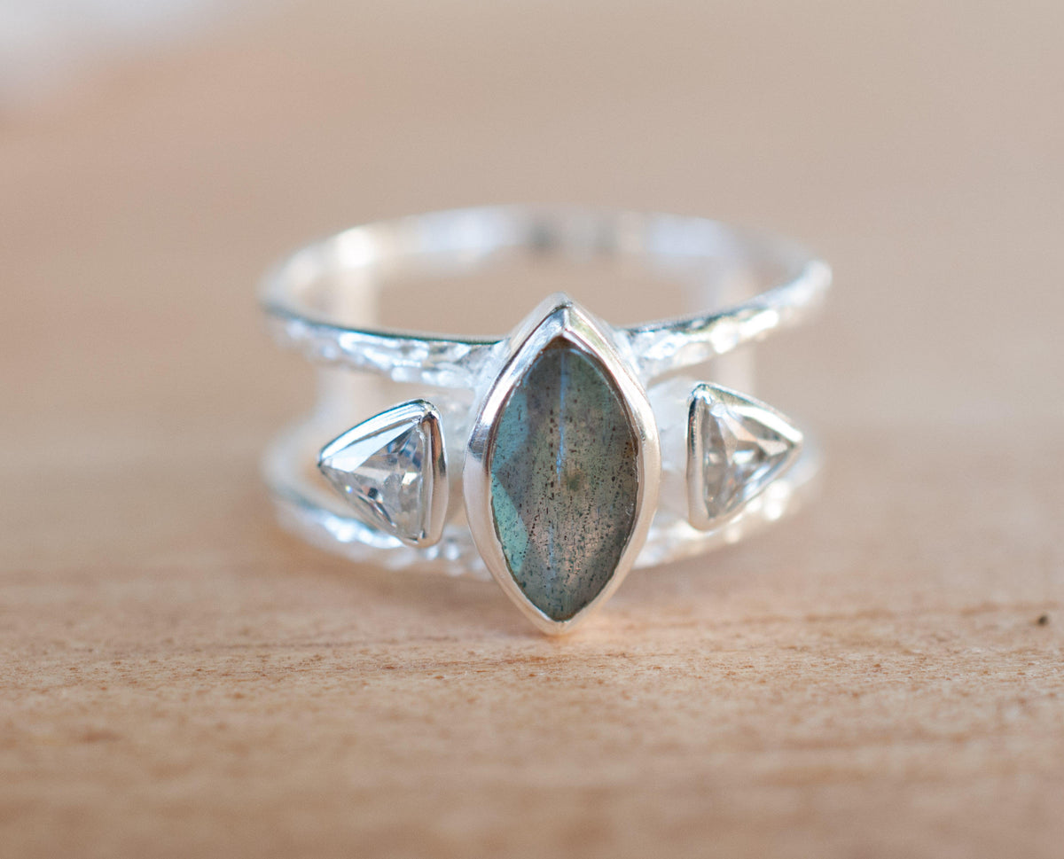 Labradorite & White Topaz Ring * Sterling Silver Ring * Statement Ring *Gemstone Ring * Labradorite * Bridal Ring *Wedding Ring  * BJR147