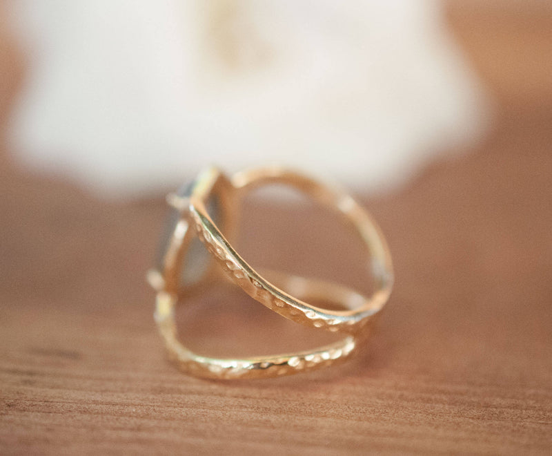 Labradorite Ring * Hammered Band * Gold Ring * Statement Ring * Gemstone Ring * Pink * Wedding Ring * Organic Ring * Natural* BJR141