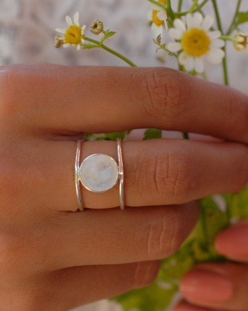 Moonstone Ring * Sterling Siver 925* Statement Ring * Gemstone * Rainbow Moonstone *Bridal Ring * Wedding Ring * Organic * Natural *BJR008