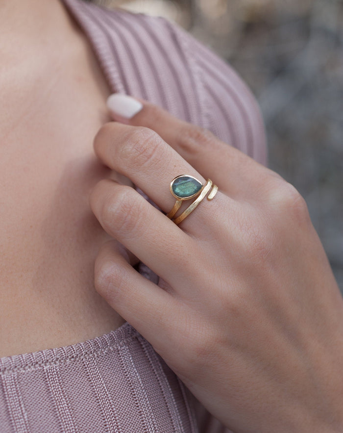 Labradorite Ring * 18k Gold Plated Ring * Statement Ring * Gemstone Ring * Bridal Ring * Wedding Ring * Organic Ring * Natural BJR106