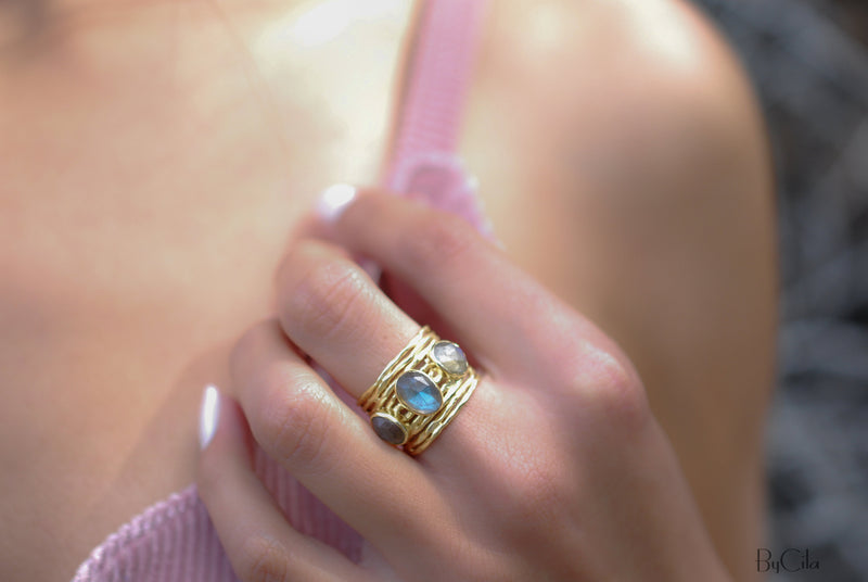 Labradorite Ring * 18k Gold Plated Ring * Statement Ring *Gemstone Ring *Labradorite *Bridal Ring *Organic Ring *Natural * BJR161