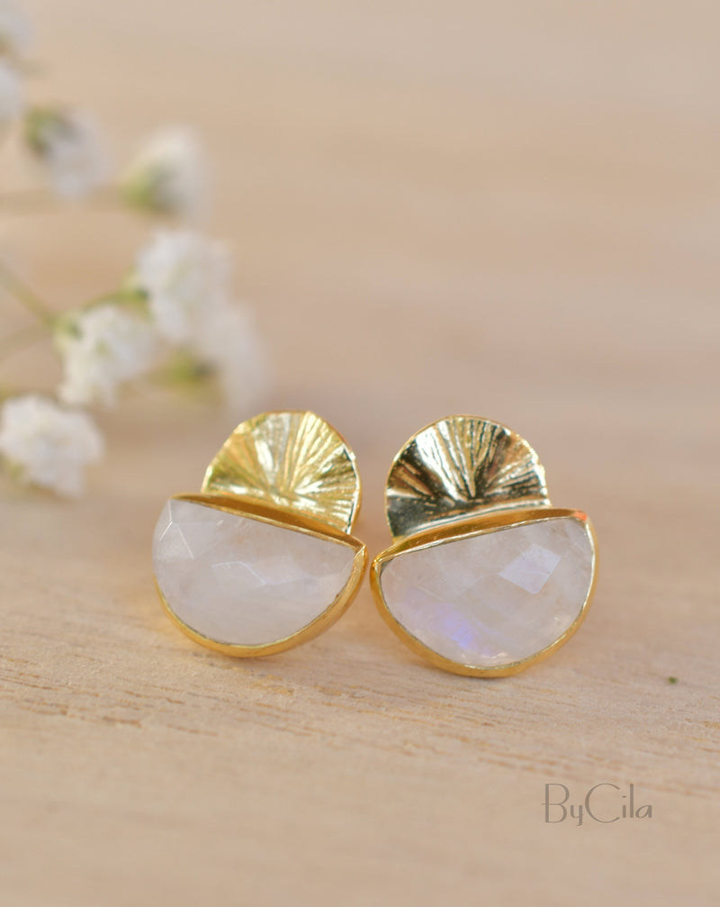 Moonstone Stud Earrings Gold Plated 18k or Sterling Silver 925 * Gemstone * Earrings * Rainbow Moonstone * Handmade * Boho * Modern * BJE158
