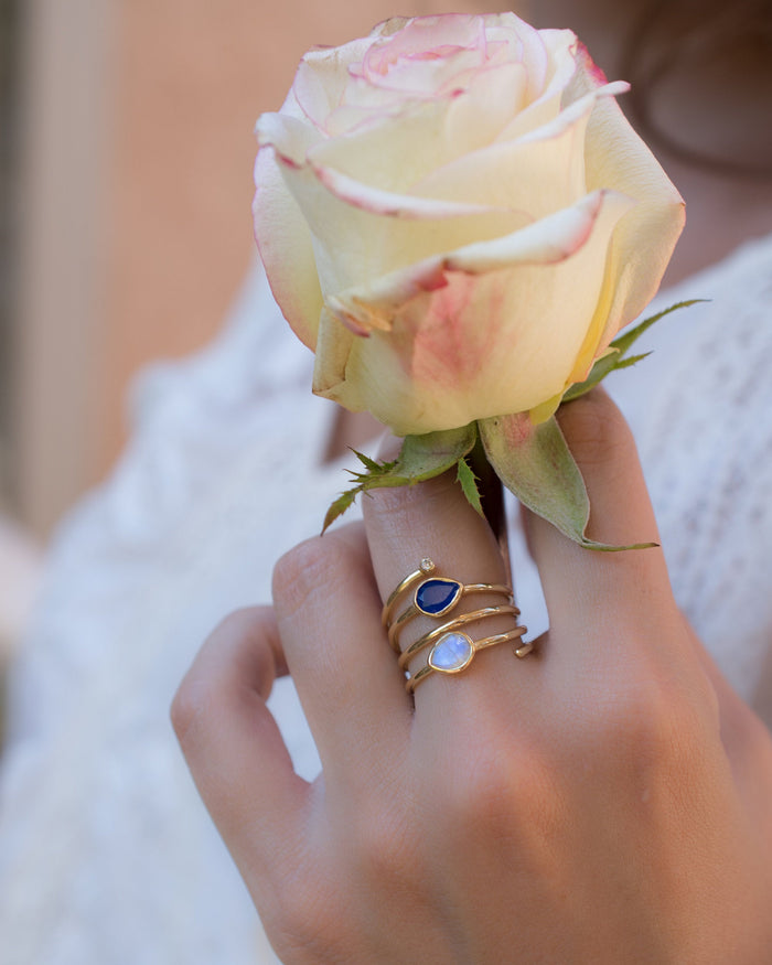 Lapis Lazuli & Moonstone Gold Plated 18k Ring * Blue stone* Gemstones * Handmade *Statement *Gift for her *Spiral Ring Jewelry*Bycila*BJR059