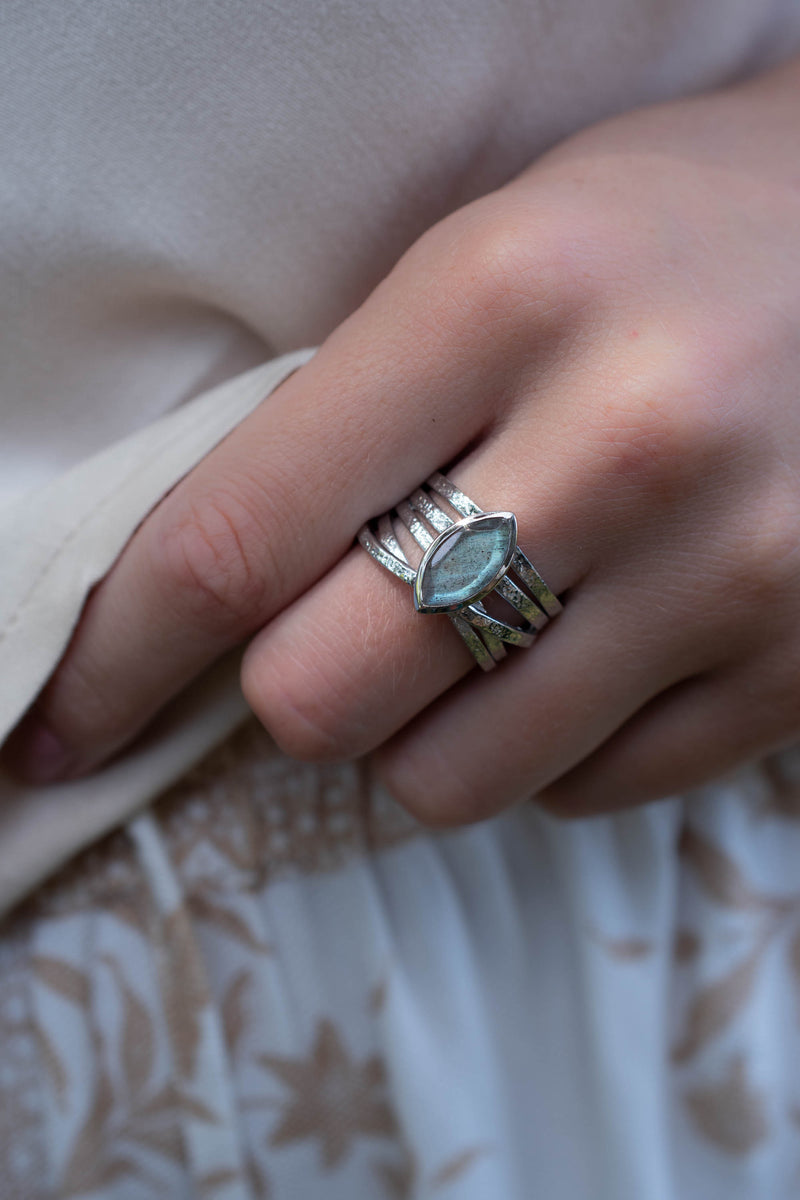 Labradorite Ring * Silver Plated Ring * Statement Ring *Gemstone Ring *Labradorite *Bridal Ring *Organic Ring *Natural BJR134