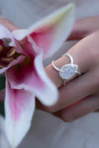Moonstone Ring * Hammered Band * Sterling Silver Ring * Statement Ring * Gemstone Ring* white * Wedding Ring * Organic Ring * Natural*BJR143