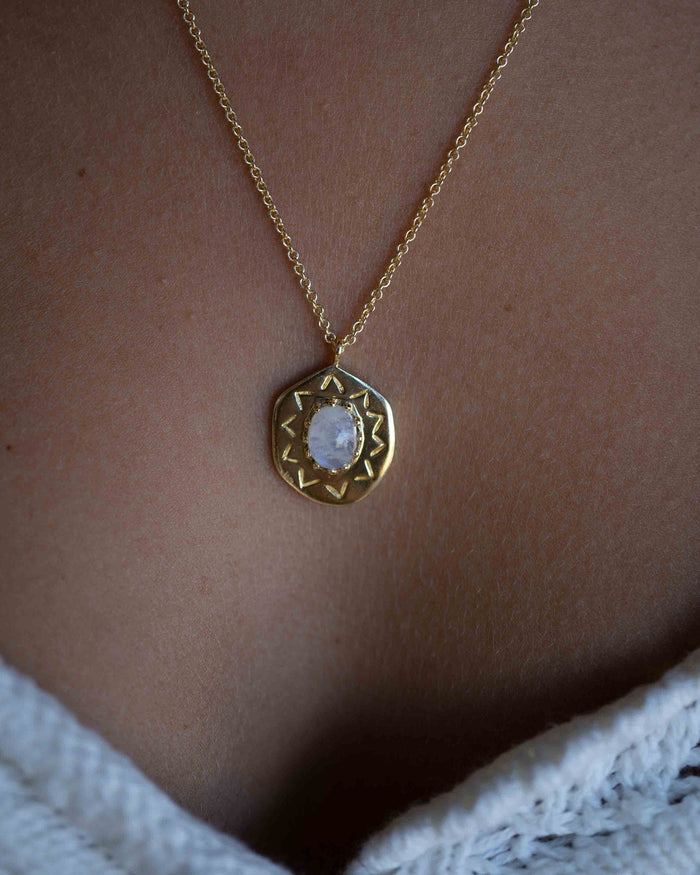 Moonstone, Labradorite or Aqua Chalcedony  Necklace * Dotted chain Gold Plated 18k * Gemstone * Modern * Layered * BJN107