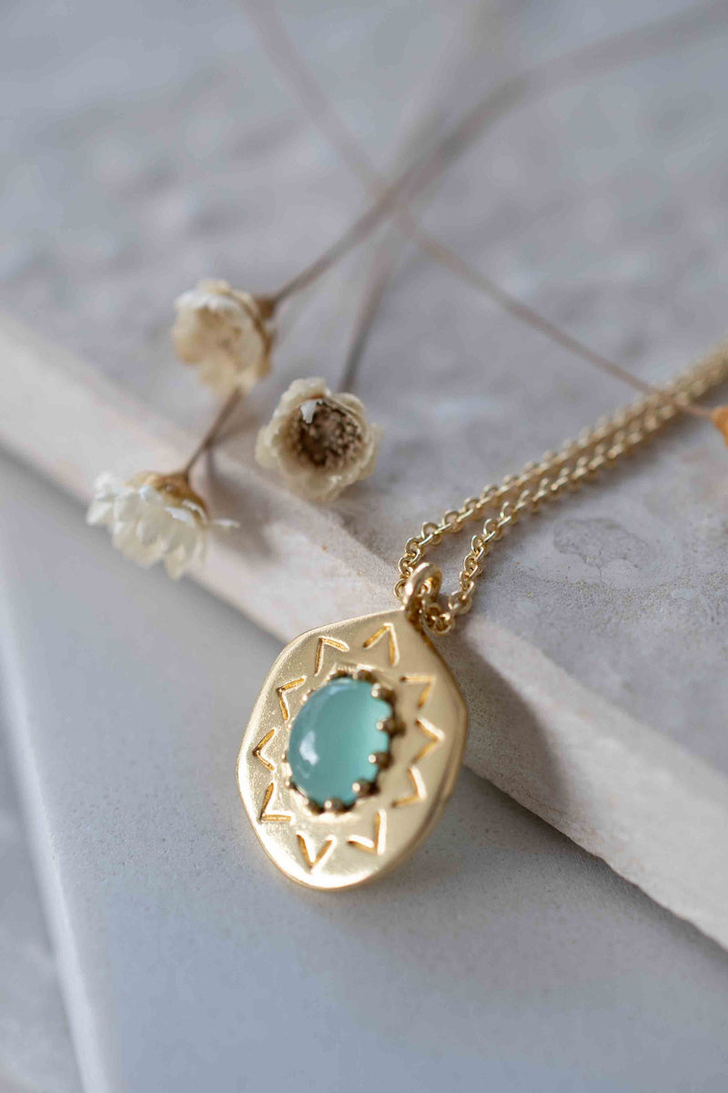 Moonstone, Labradorite, Rose Quartz or Aqua Chalcedony Necklace * Dotted chain Gold Plated 18k * Gemstone * Modern * Layered * BJN109