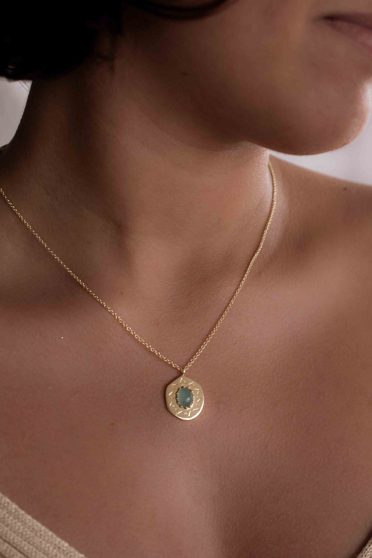 Moonstone, Labradorite, Rose Quartz or Aqua Chalcedony Necklace * Dotted chain Gold Plated 18k * Gemstone * Modern * Layered * BJN109