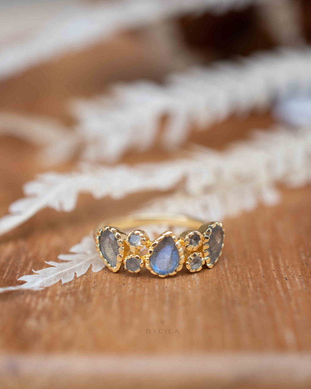 Minimalist oval Labradorite engagement ring five stone moonstone ring –  WILLWORK JEWELRY